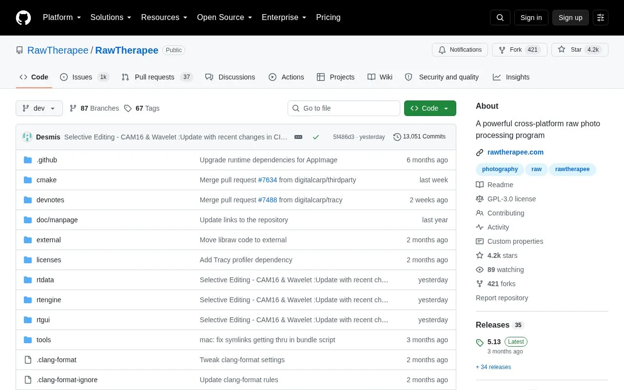 Raw Therapee homepage screenshot