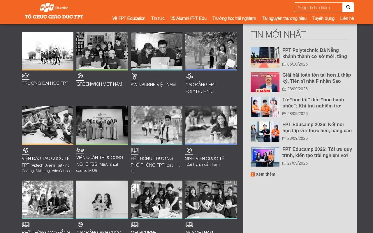 FPT University homepage screenshot