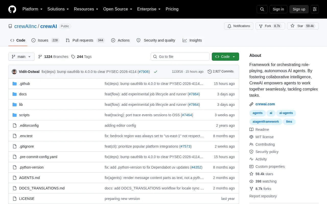 CrewAI homepage screenshot
