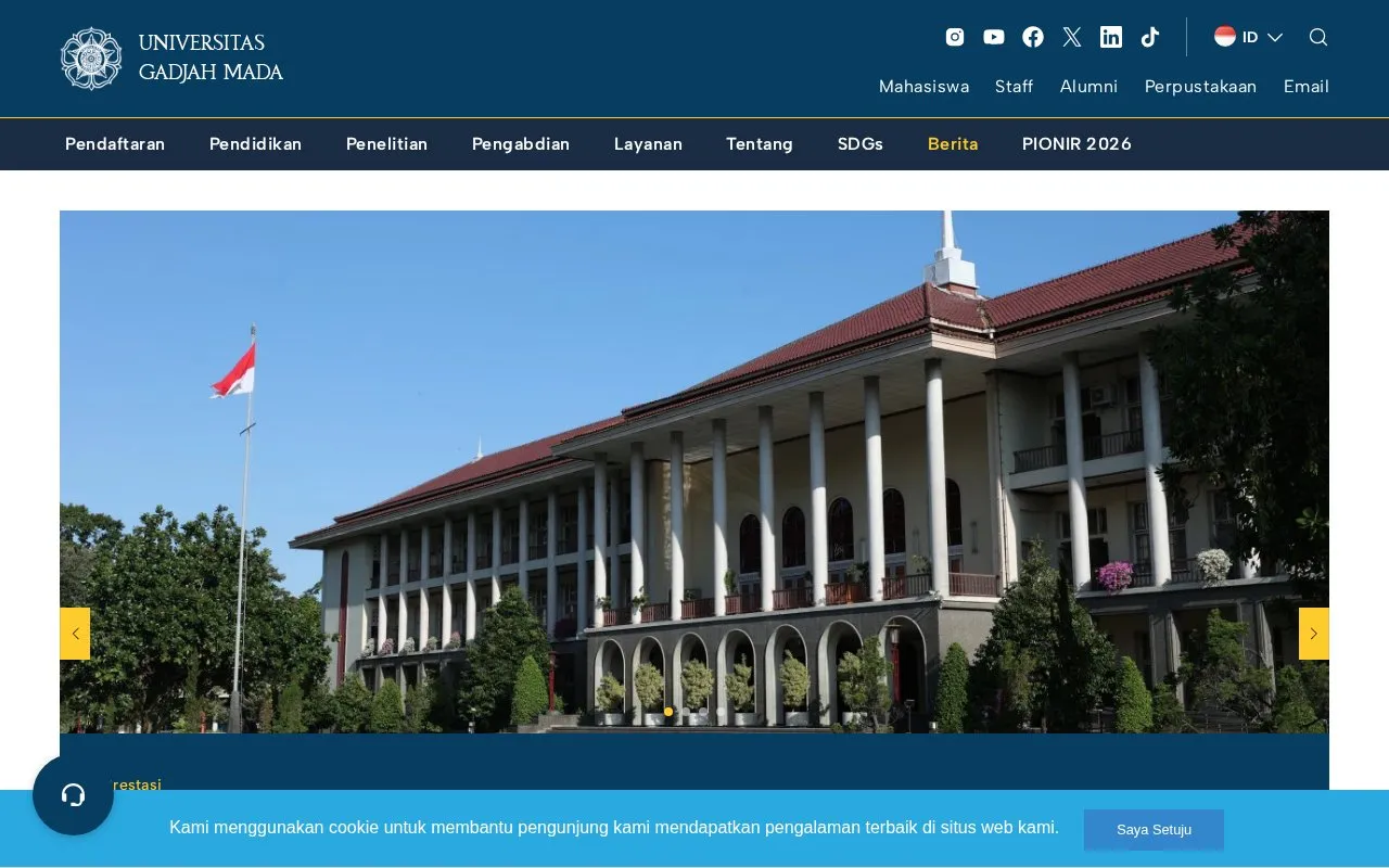 Gadjah Mada University homepage screenshot